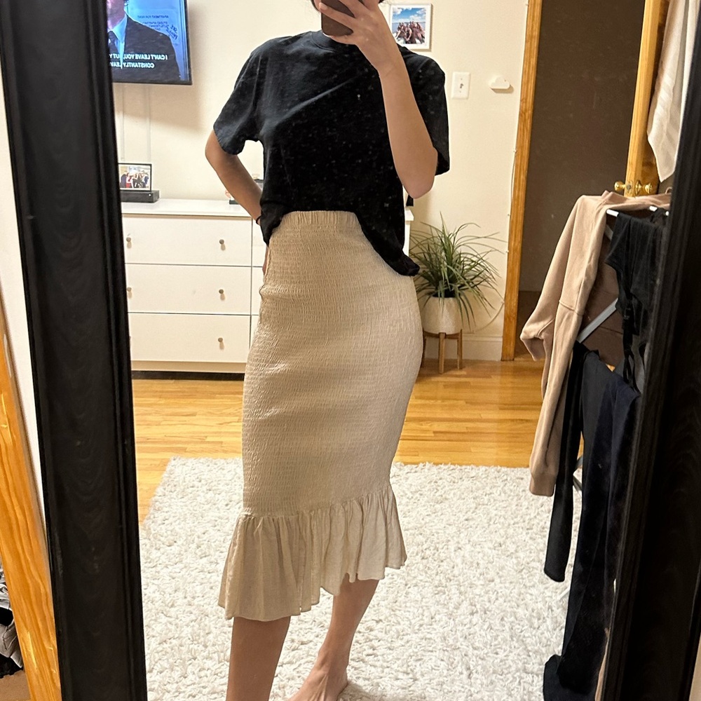 Vici Beige Ruffle-Hem Midi Skirt